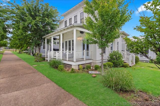 40 Center Lane N, Carlton Landing, OK 74432