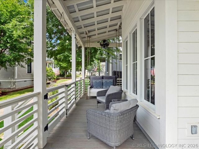 40 Center Lane N, Carlton Landing, OK 74432