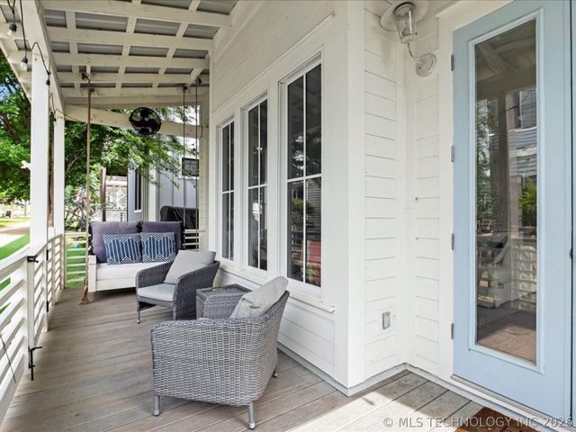 40 Center Lane N, Carlton Landing, OK 74432