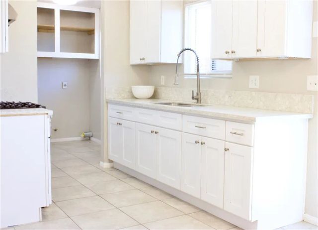 16594 Vine, Hesperia, CA 92345