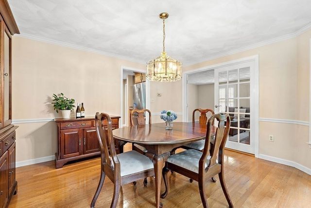 39 Jackson Cir, Franklin, MA 02038