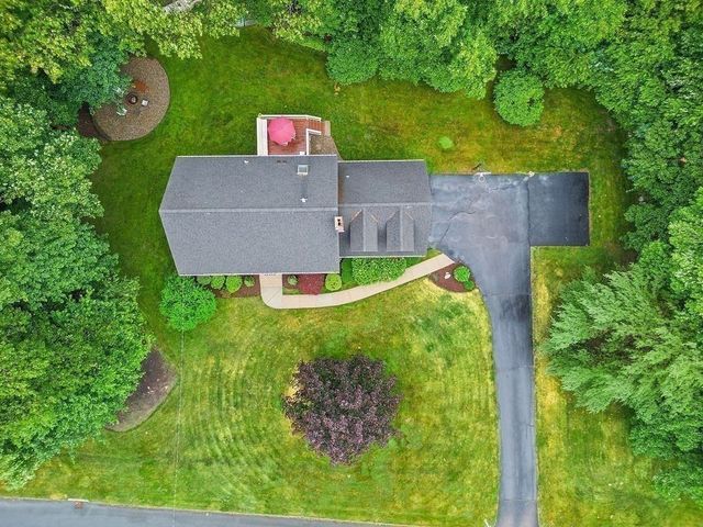 39 Jackson Cir, Franklin, MA 02038