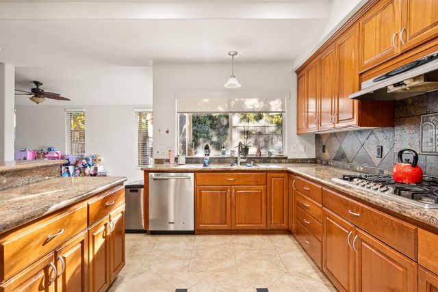 2060 Sheffield Dr, El Dorado Hills, CA 95762