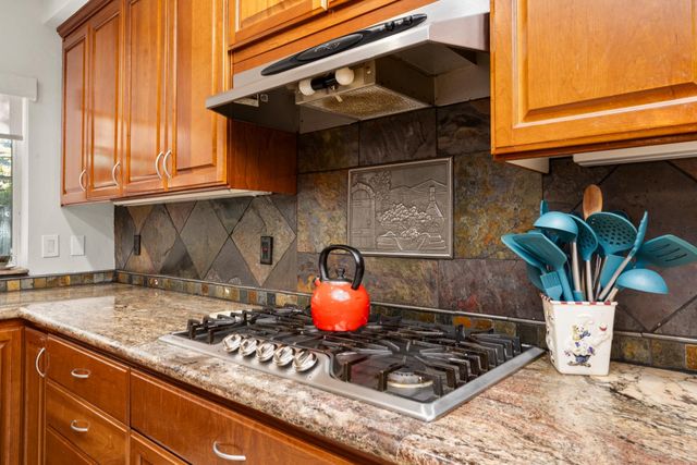 2060 Sheffield Dr, El Dorado Hills, CA 95762