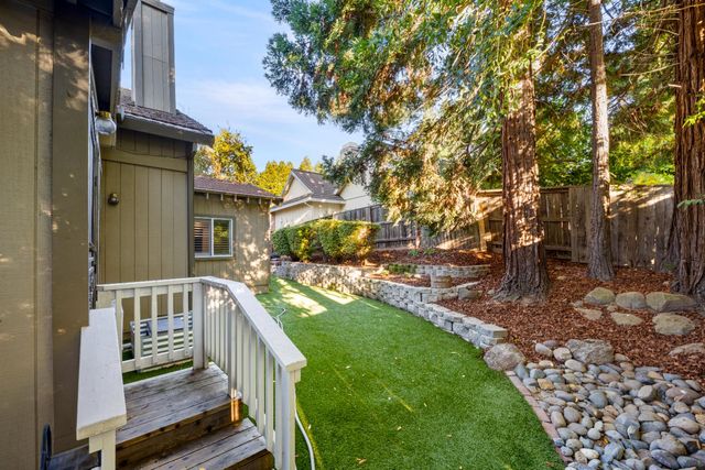 2060 Sheffield Dr, El Dorado Hills, CA 95762