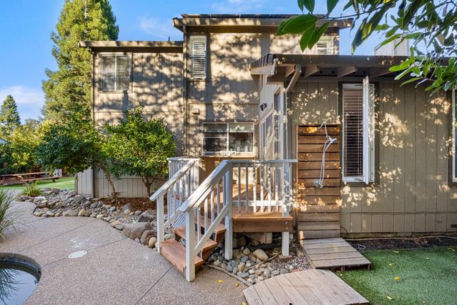 2060 Sheffield Dr, El Dorado Hills, CA 95762