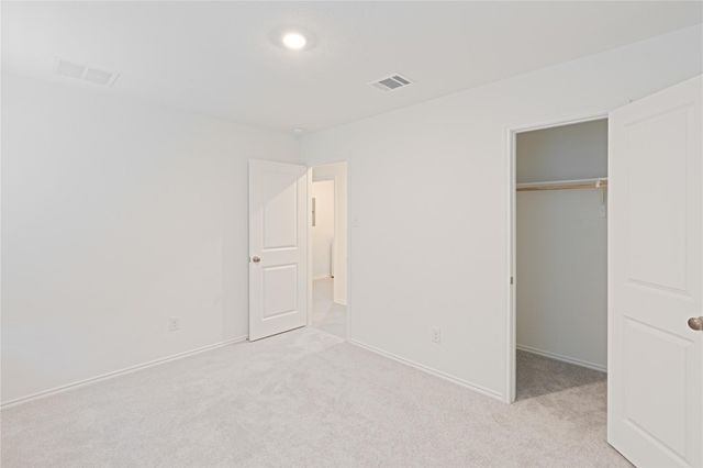 336 Cowpoke DR, Jarrell, TX 76537