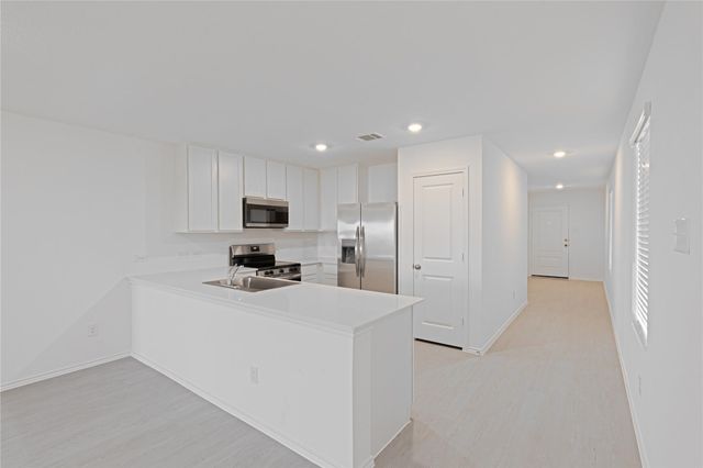 336 Cowpoke DR, Jarrell, TX 76537