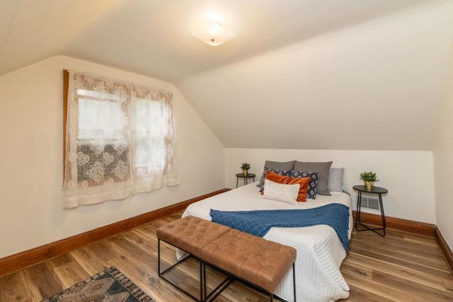 9000 W Cold Spring ROAD, Greenfield, WI 53228