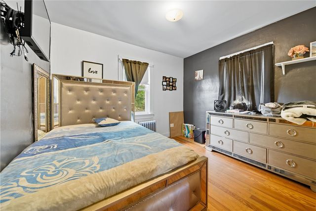 32 Maplewood Avenue, Cranston, RI 02920