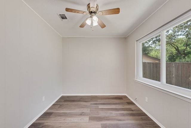 1702 Sagebrush Trail, Euless, TX 76040