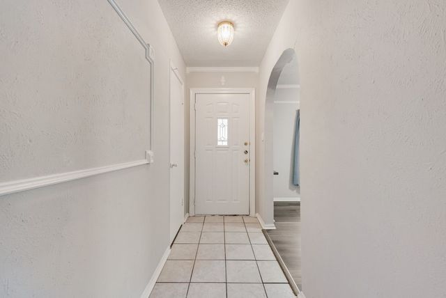 1702 Sagebrush Trail, Euless, TX 76040