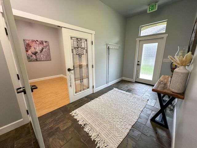 2608 Victor Avenue, B and C, Redding, CA 96002