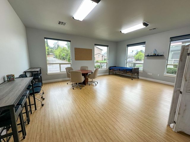 2608 Victor Avenue, B and C, Redding, CA 96002