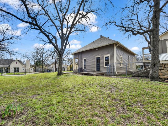 602 N Walnut Street, Weatherford, TX 76086