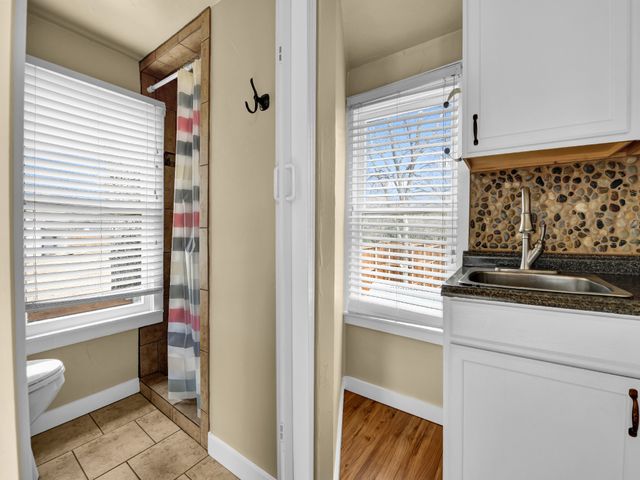 602 N Walnut Street, Weatherford, TX 76086