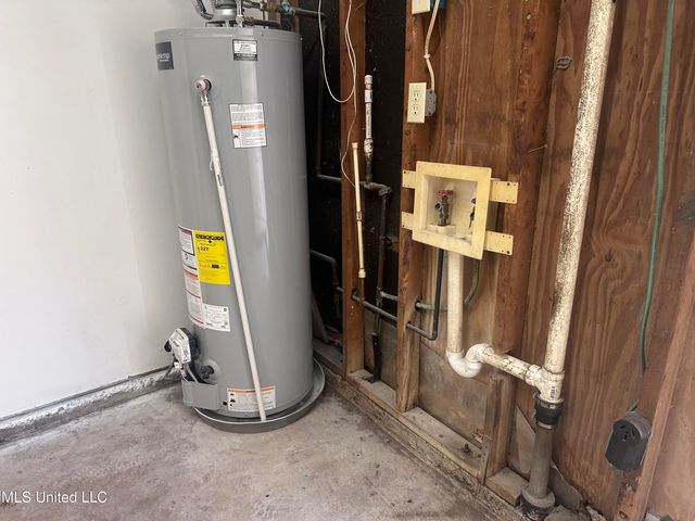 4113 Mimosa Drive, Moss Point, MS 39562