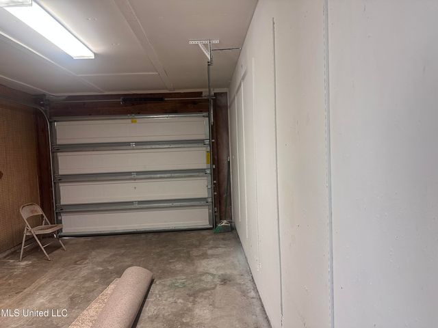 4113 Mimosa Drive, Moss Point, MS 39562