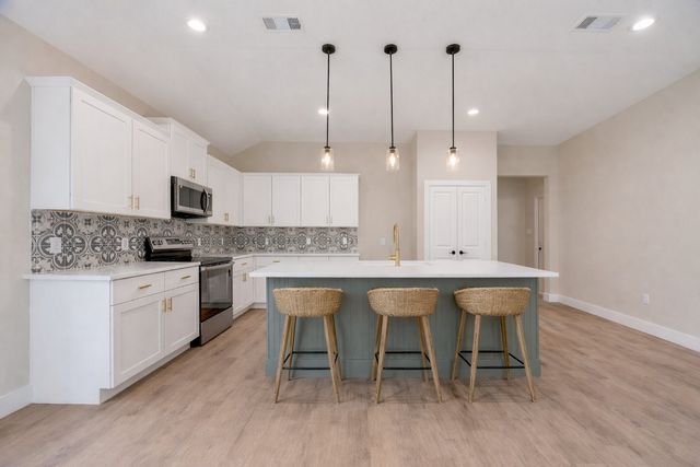 113 Iron Horse Lane, Denison, TX 75020