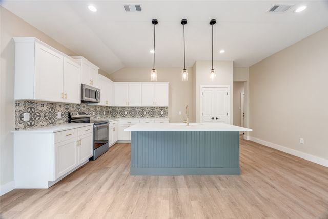 113 Iron Horse Lane, Denison, TX 75020