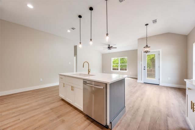 113 Iron Horse Lane, Denison, TX 75020