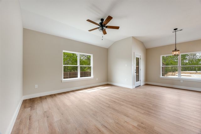 113 Iron Horse Lane, Denison, TX 75020