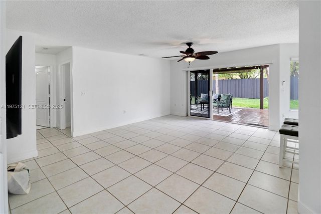 21278 SW 91st Ave, Cutler Bay, FL 33189