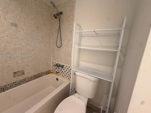 274 NE 141st Street 3C, Miami, FL 33161