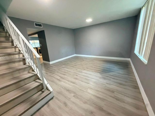 274 NE 141st Street 3C, Miami, FL 33161