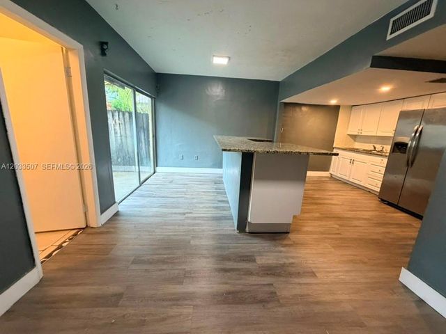 274 NE 141st Street 3C, Miami, FL 33161