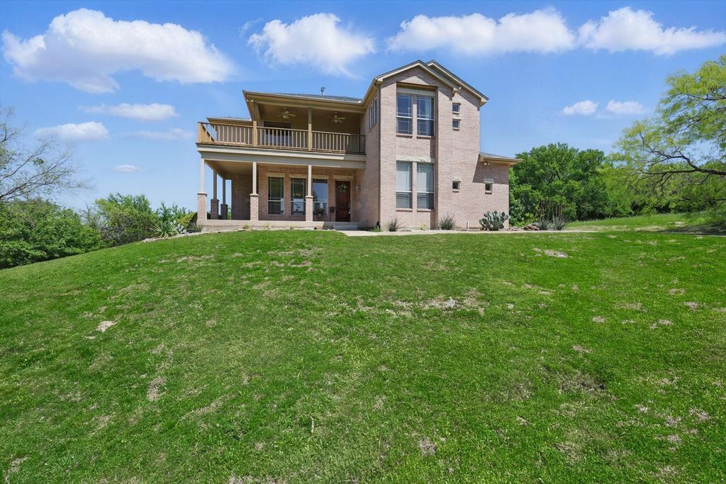 2931 Sonterra Drive, Cedar Hill, TX 75104