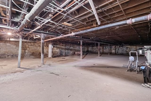 741 W 79th Street, Chicago, IL 60620
