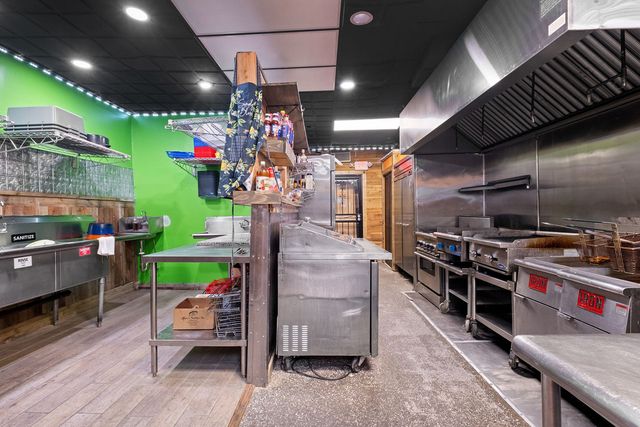 741 W 79th Street, Chicago, IL 60620