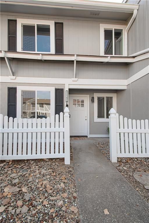 8861 Carriage Drive, Lenexa, KS 66215