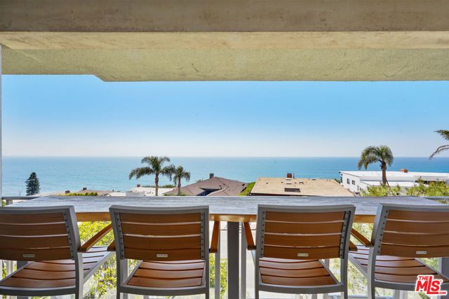18101 COASTLINE Drive, Malibu, CA 90265