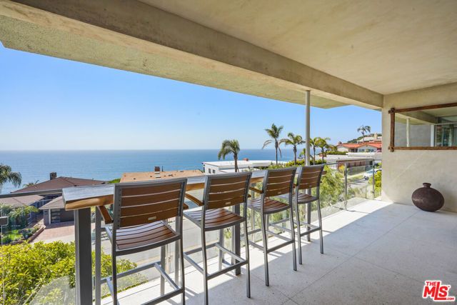 18101 COASTLINE Drive, Malibu, CA 90265