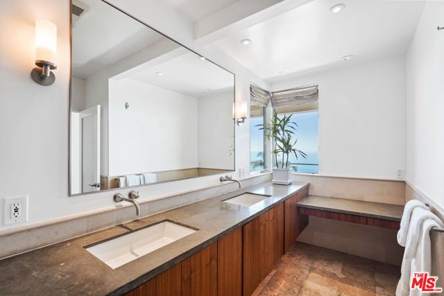 18101 COASTLINE Drive, Malibu, CA 90265
