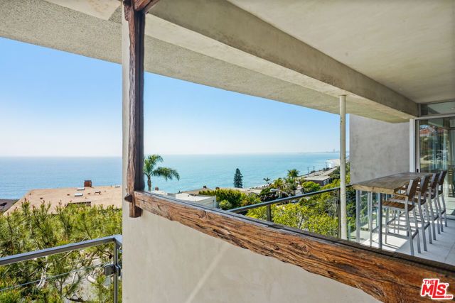 18101 COASTLINE Drive, Malibu, CA 90265