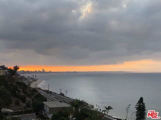 18101 COASTLINE Drive, Malibu, CA 90265