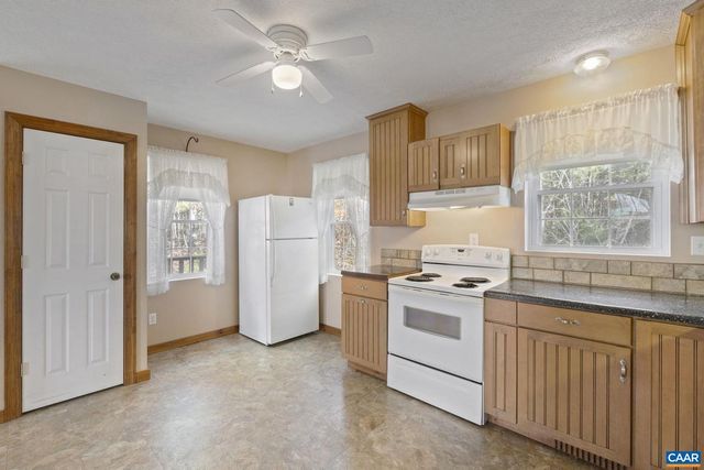 426 SCLATERS FORD RD, Palmyra, VA 22963