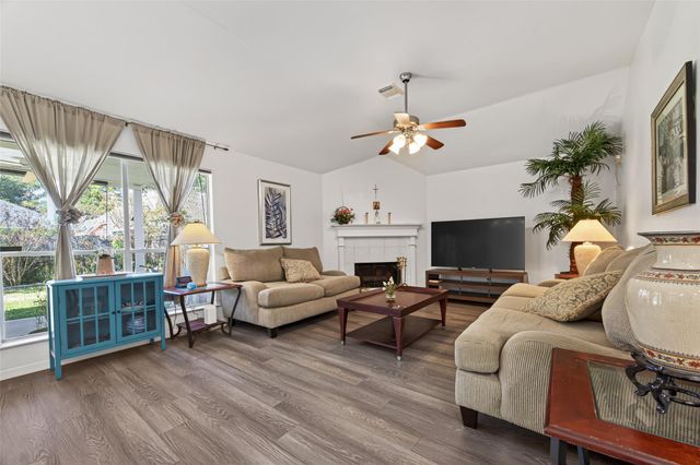 8207 Broken Timber Way, Houston, TX 77095