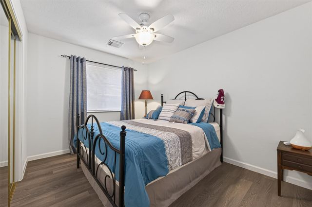 8207 Broken Timber Way, Houston, TX 77095