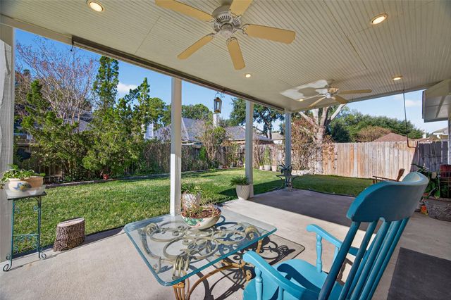 8207 Broken Timber Way, Houston, TX 77095