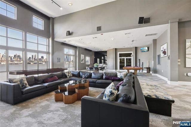 24 Ave At Port Imperial 421, West New York, NJ 07093