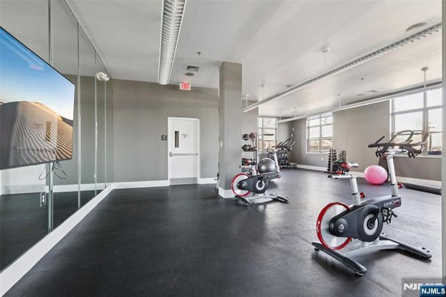 24 Ave At Port Imperial 421, West New York, NJ 07093