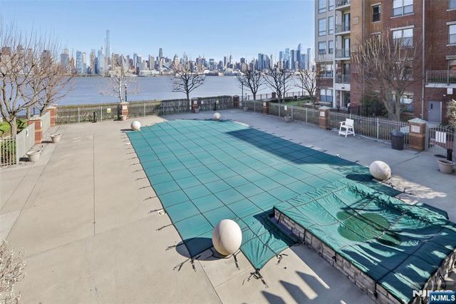 24 Ave At Port Imperial 421, West New York, NJ 07093