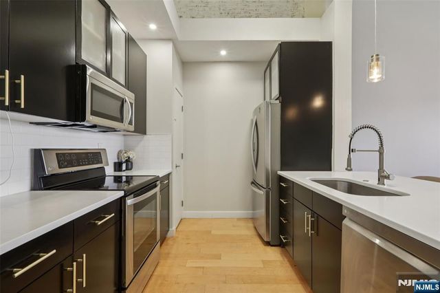 24 Ave At Port Imperial 421, West New York, NJ 07093