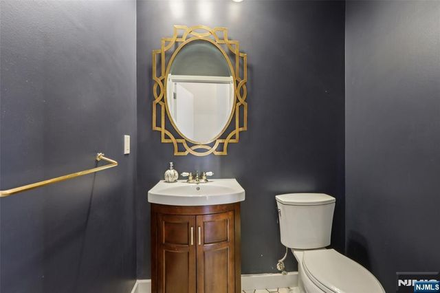 24 Ave At Port Imperial 421, West New York, NJ 07093