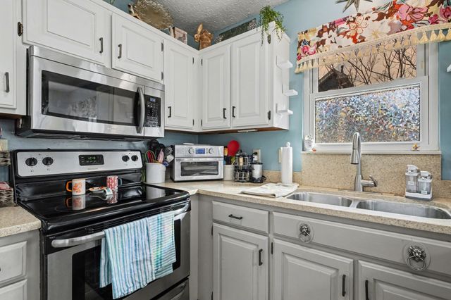 1109 Mistletoe Cir, Hermitage, TN 37076