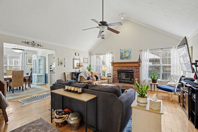 1109 Mistletoe Cir, Hermitage, TN 37076